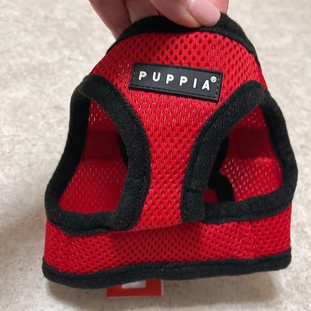 BNWT PUPPIA SPORTS RED & BLACK SOFT HARNESS B FOR DOGS SIZE SMALL